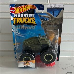 Hot Wheels Monster Trucks Triceratops - Olive Green and Black